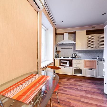 Apartment On Hryhoriia Chuprynky キエフ エクステリア 写真