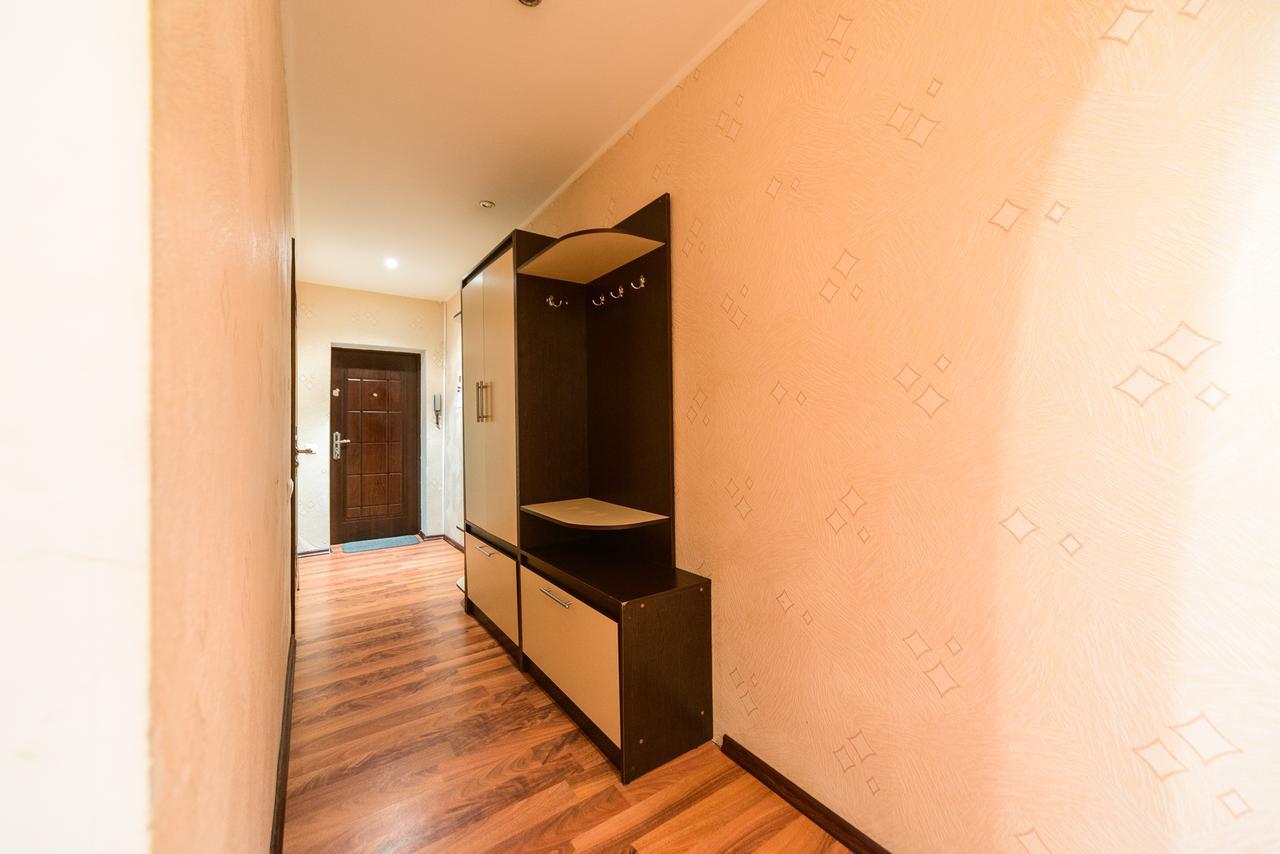 Apartment On Hryhoriia Chuprynky キエフ エクステリア 写真